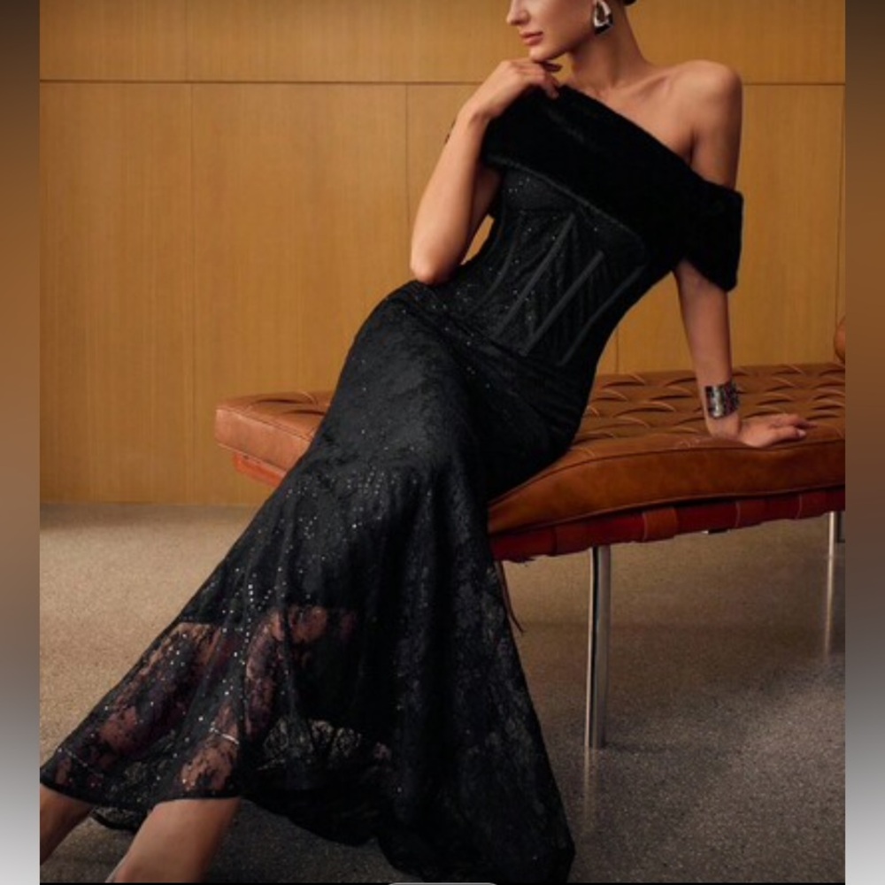 Elegant Black Off-Shoulder  Evening Gown